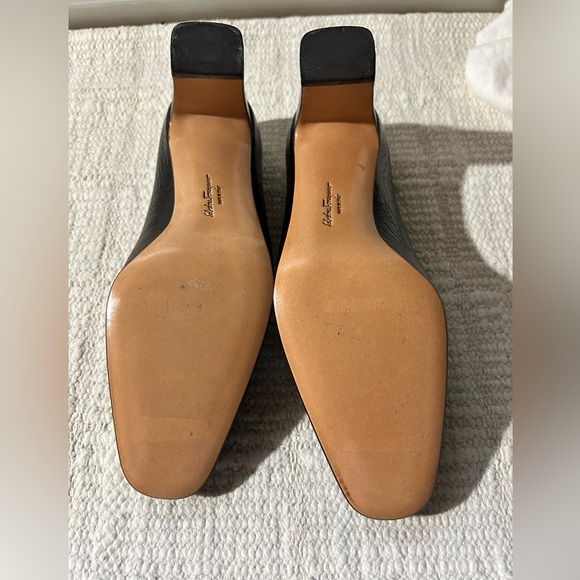 Salvatore Ferragamo size 6 Made in Italy - Picture 2 of 7